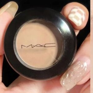 ❇️🧚‍♀️OMEGA Mac Matte Eyeshadow Single NWT